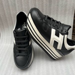 Hogan Sneakers